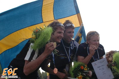 Winners posing to cameras